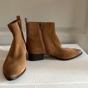 NWT Gianni Bini size 8 booties